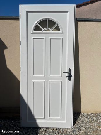 Porte dentrée pvc neuve