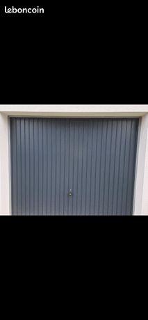 Porte de garage basculante
