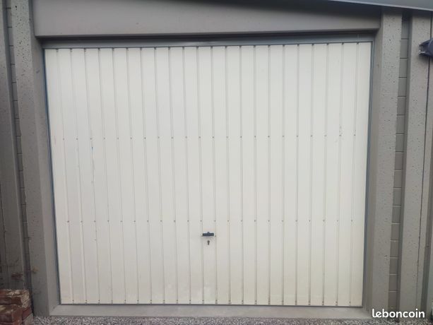 Porte de garage basculante