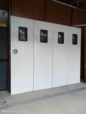 Porte de garage coullissante