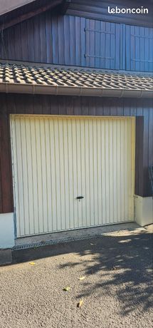 Porte de garage manuelle