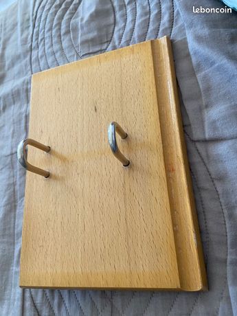 Porte-éphéméride en bois vernis