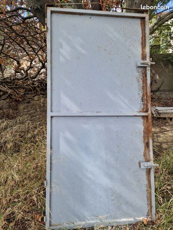 Porte extérieure fer