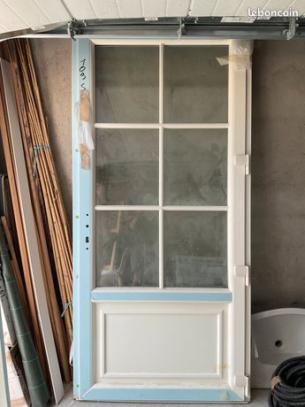 Porte fenêtre demie vitrée