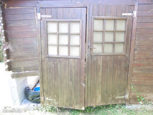 Porte de chalet de jardin