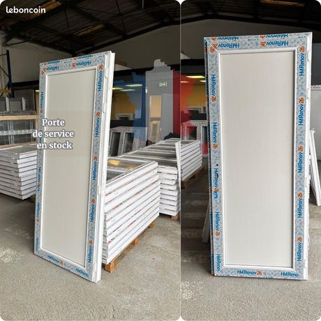 Porte de service pleine en PVC
