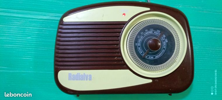 Poste FM à transistors