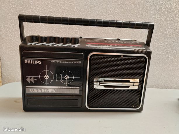 Poste radio cassette Philips à révisé ou pour pièce