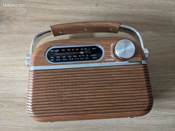 Poste Radio Marron Genre vintage