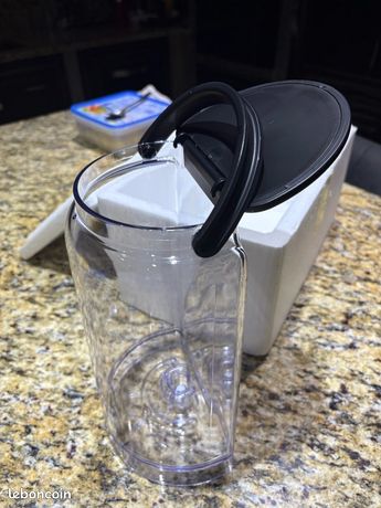 Pot deau Nespresso zenius