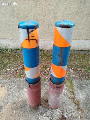 Poteauxbornepotelet protection parking