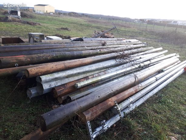 Poteaux clôture bâtiment