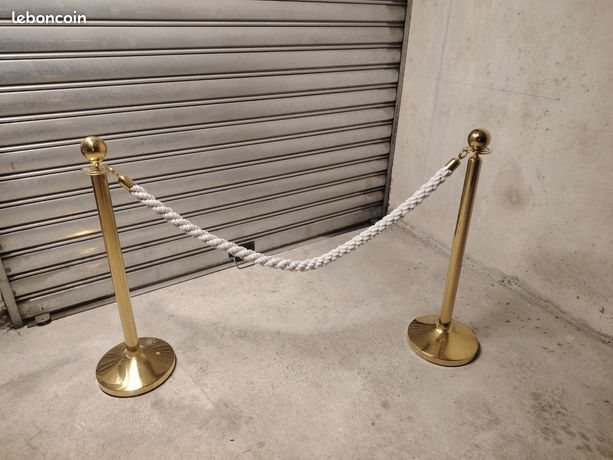 Poteaux de séparation