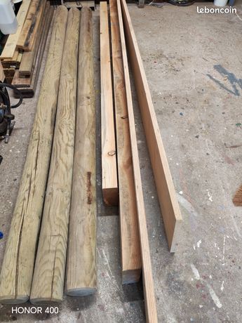 Poteaux et poutre bois