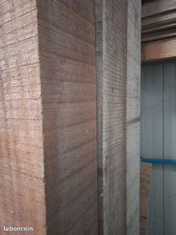 Poteaux Iroko 150 x 150 ht. 211