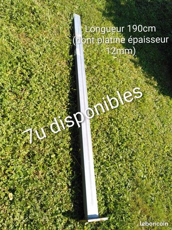 Poteaux métalliques