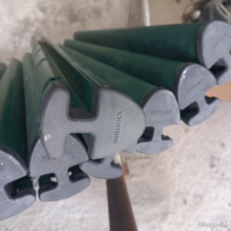 Poteaux + platines d'occasion