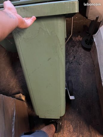 Poubelle 120 litre et 80 litres
