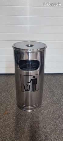 Poubelle cendrier