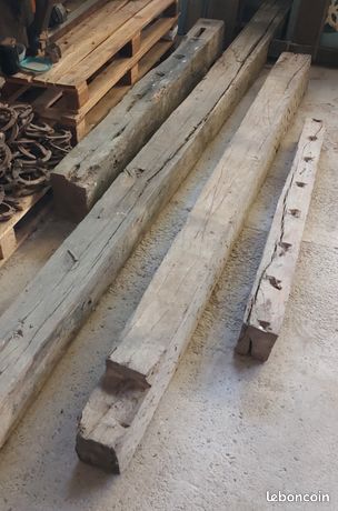 PouQuatre poutres très anciennes en chêne