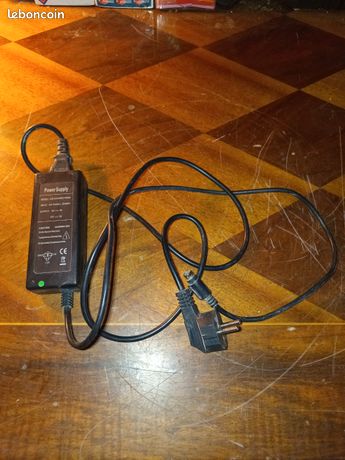 Power Supply Alimentation Chargeur Model JHS-E02AB02-W08A