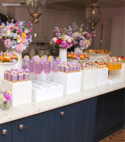 Présentoir buffet blanc