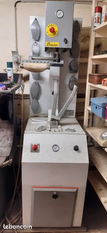 Presse à souder de cordonnier