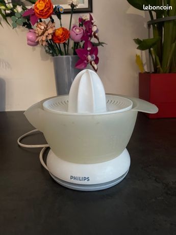 Presse agrumes électrique