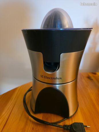 Presse agrumes Electrolux orange et citron