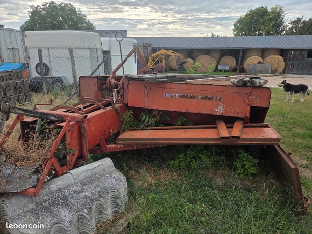 Presse foin petite botte