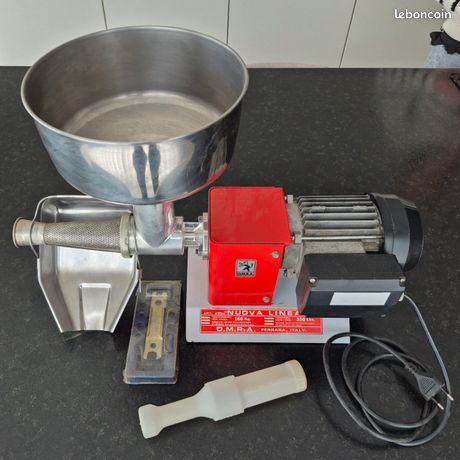 Presse tomate/épépineuse électrique O.M.R.A NL2