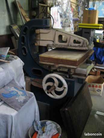 Presse à découper DAILLOUX