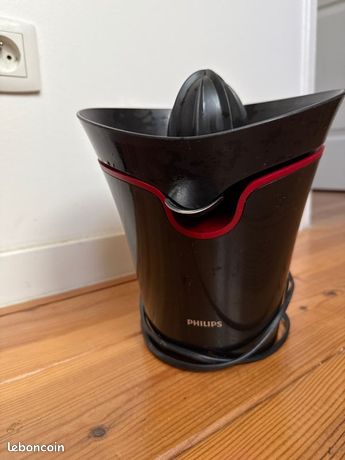 Presse agrumes électrique