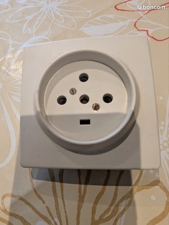 Prise 3P et N+T en 16 A