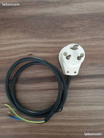 Prise électrique de puissance pour four