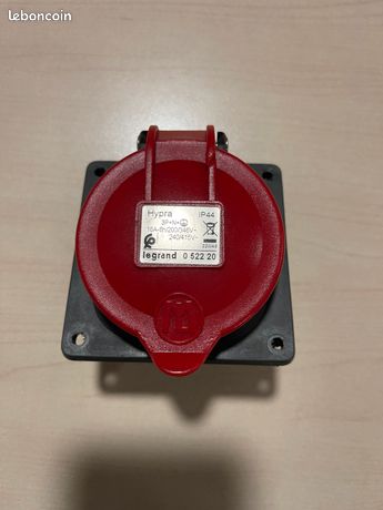 Prise Hypra tri+N+T LEGRAND 052220