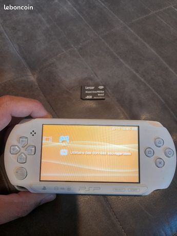 Prix fixe 59.99 sony playstation psp street e1004 blanche white