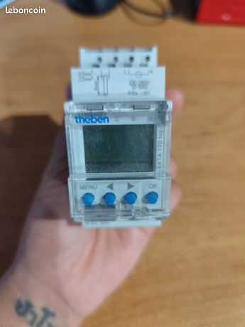 Programmateur astronomique Theben SELEKTA top2 réf. 1700100