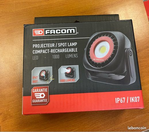 Projecteur compacte Facom
