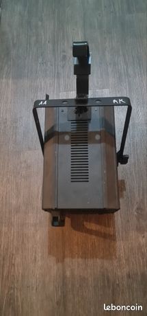 Projecteur éclairage de scène
