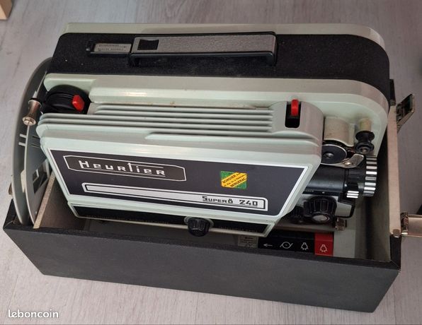 Projecteur HEURTIER 240 Super 8