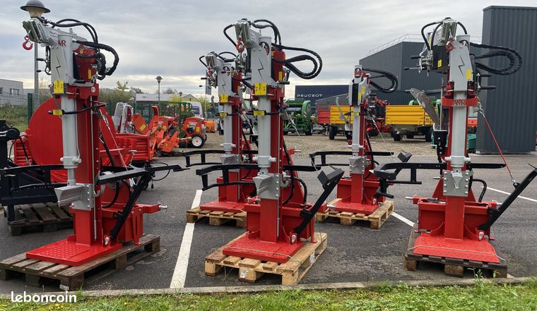 PROMO Fendeuse AMR VPF 16 + treuil + lève bûches - Tracteur