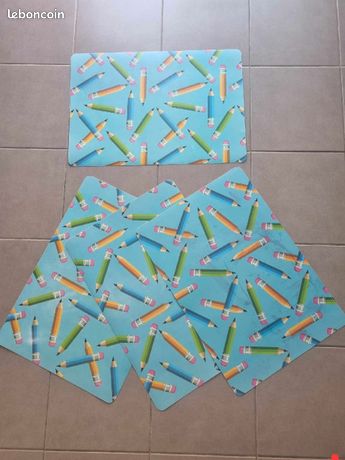 Protége table / set de table