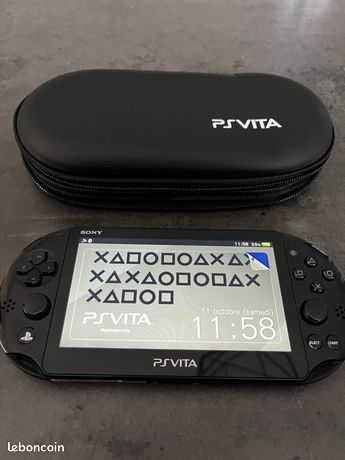 PS Vita SLIM 64 go + jeux