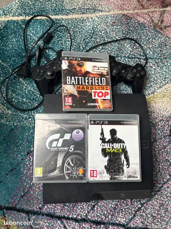 PS3 2 manettes 2 jeux