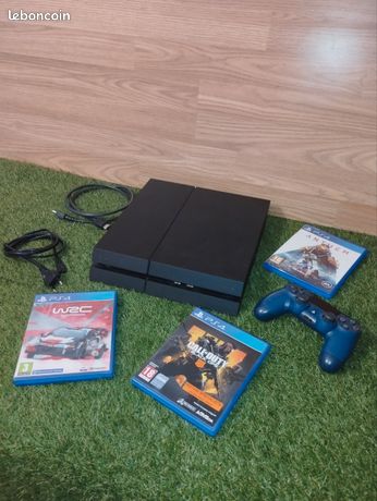 Ps4 avec manette et jeux
