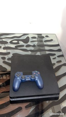 Ps4 + manette + jeu