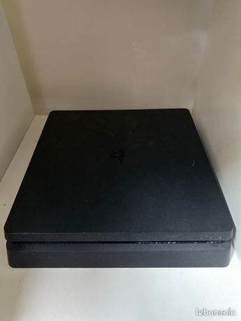Ps4 slim + (Option au choix : manette non officielle(Très bon état) + plus jeux si intéressé(e)