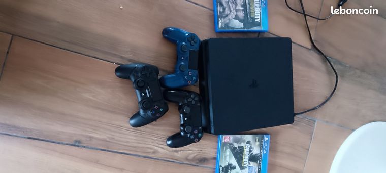 PS4 slim