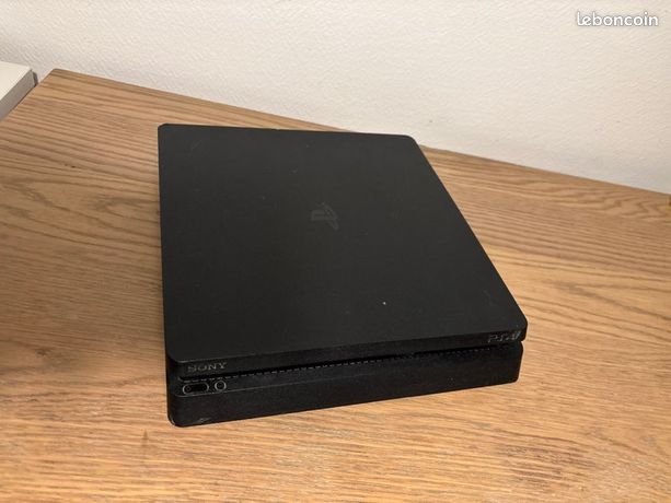 PS4 Slim